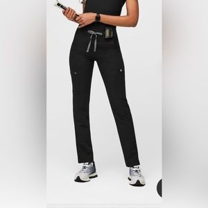 Women’s FIGS YOLA skinny pants scrubs Medium Tall Black